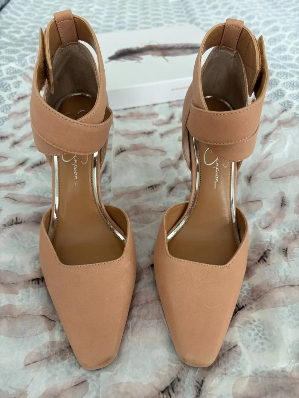 JESSICA SIMPSON Cassiya Natural Heel Size 8.5 M